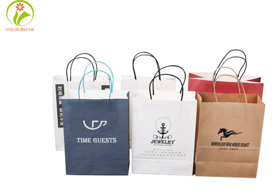 Embossing CMYK 157gsm Kraft Paper Gift Bag FSC ODM With Handle